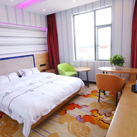 Kunming Mengda Holiday Hotel 外观 照片